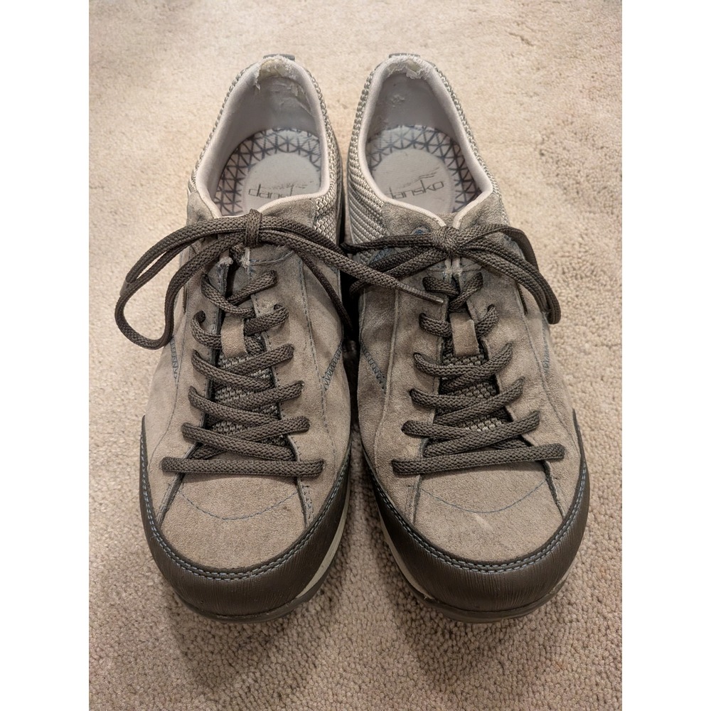 Dansko‎ Womens Taupe Suede Vibram Sole Slip Resistant Walking Shoes Size 39